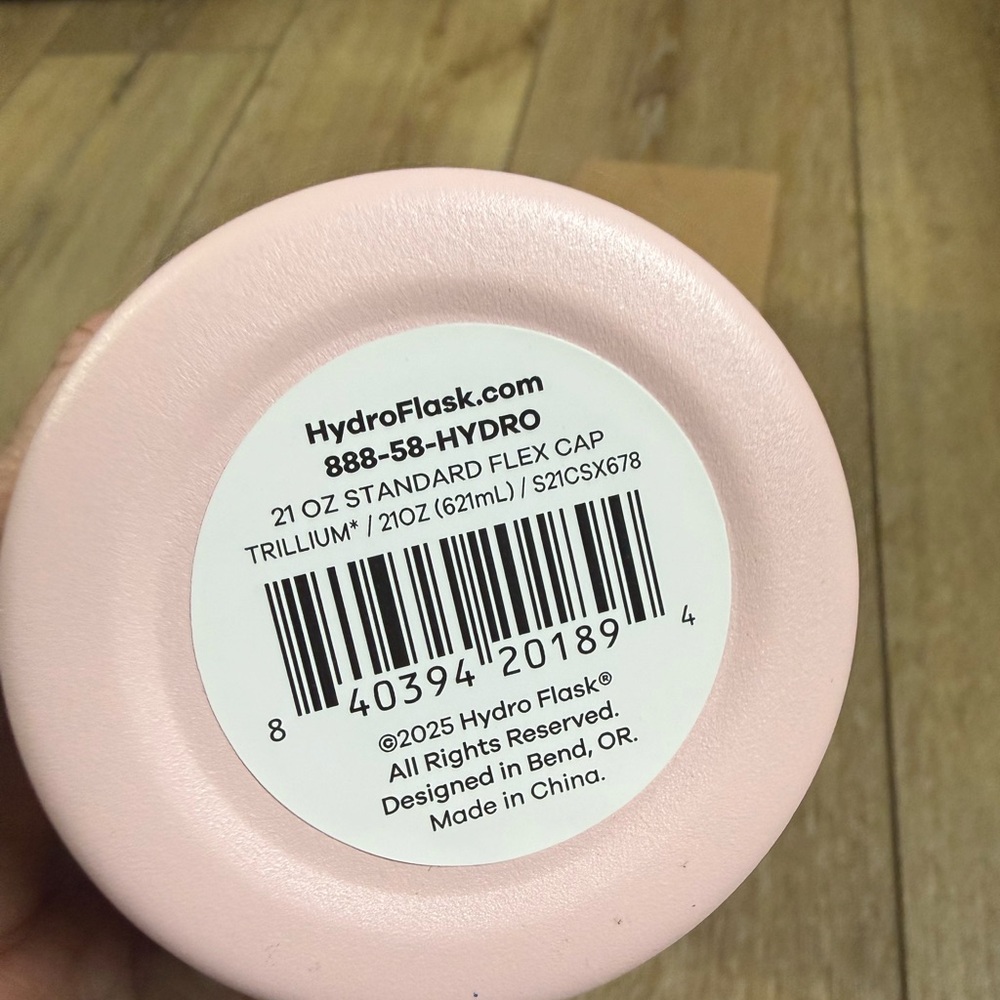 Hydro Flask 21 OZ Standsrd Mouth Tonal Trillium Pink Water Bottle NEW!! - Picture 3 of 10